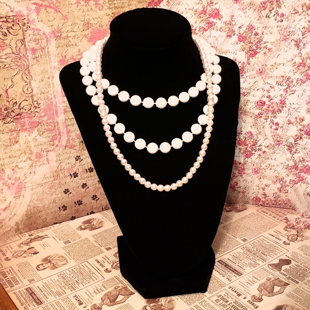 Vintage Grandma Plastic Bead Necklace, Faux Pearls